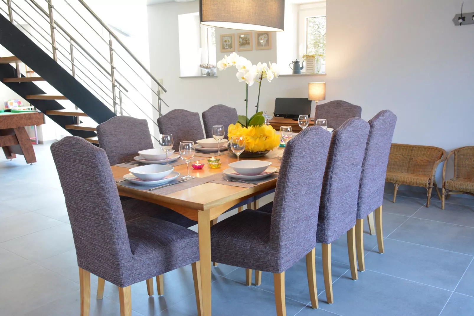Amon Antwinne-Dining room