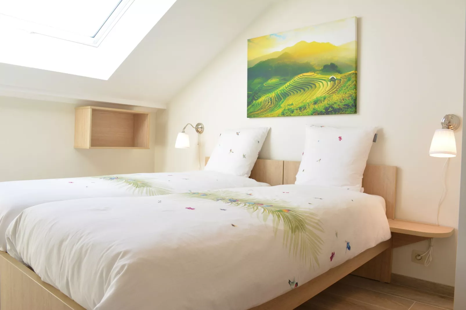 Amon Antwinne-Bedroom
