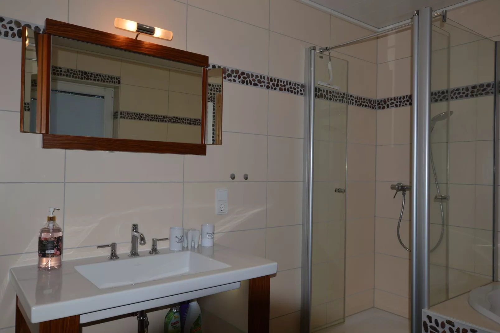 Ferienwohnung Weitblick I und II-Bathroom