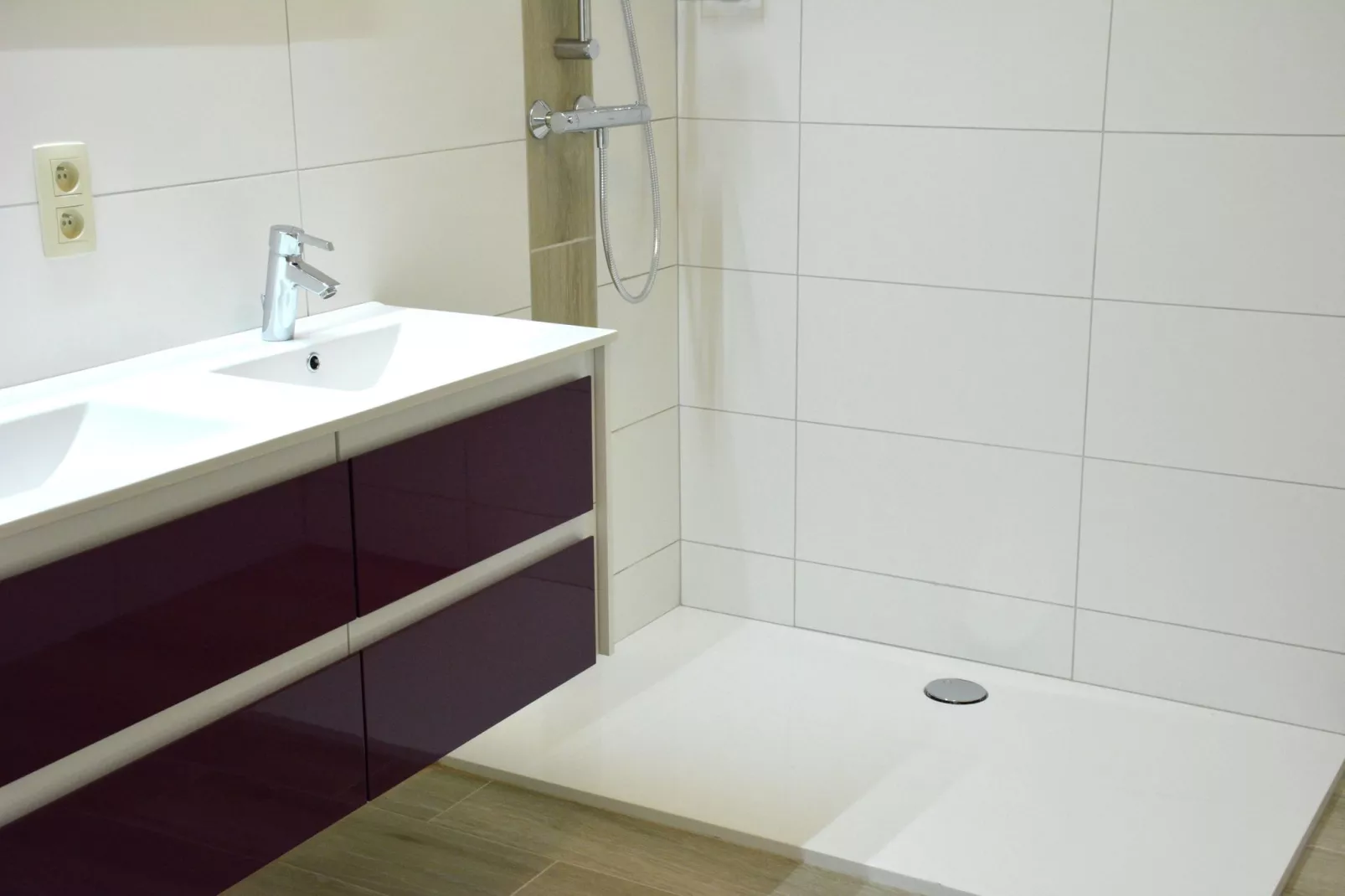 Amon Antwinne-Bathroom