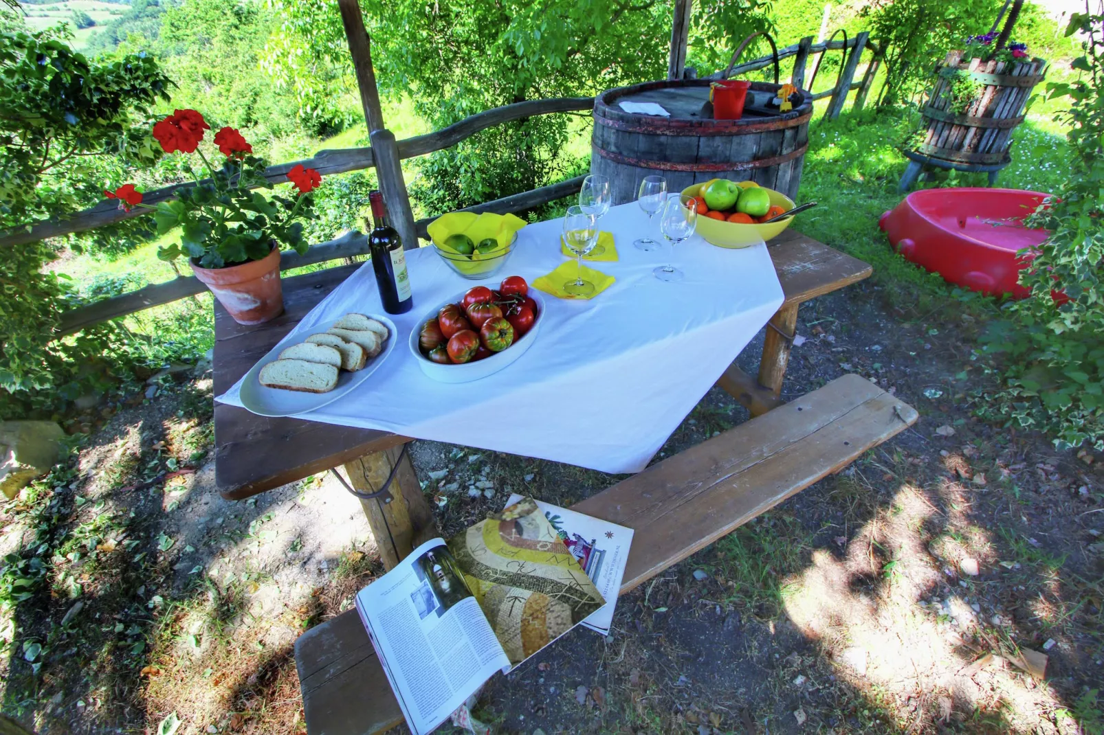 Agriturismo Nonno Raoul-Gardens summer