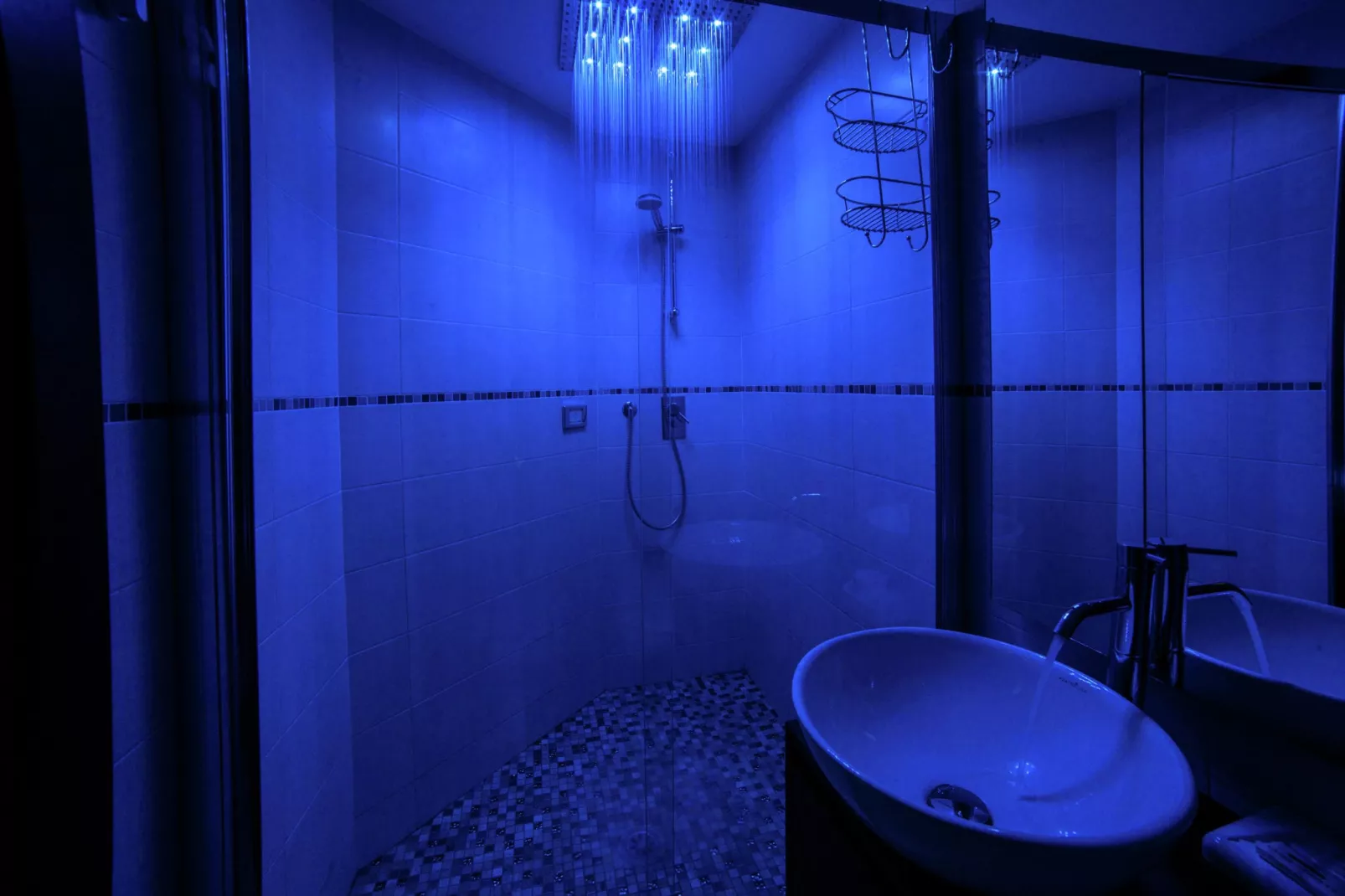 Residenza Cervinia 2P-Bathroom