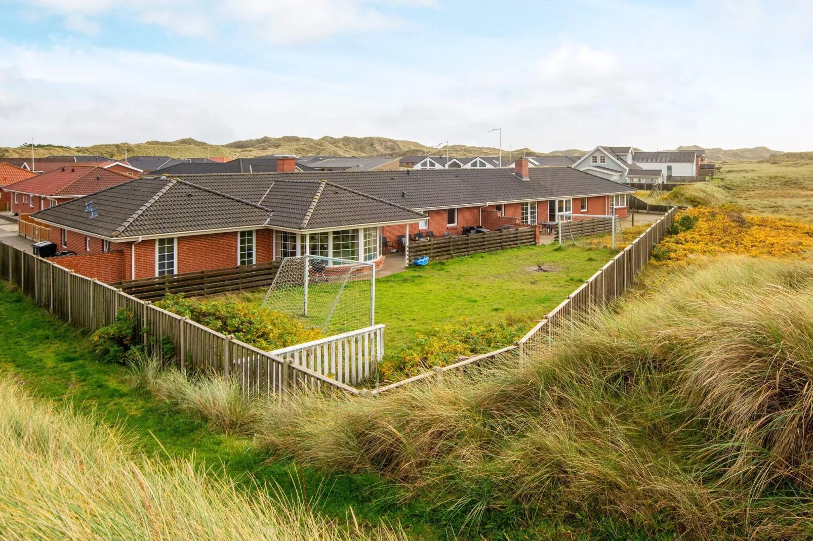 16 person holiday home in Hvide Sande-Outdoor