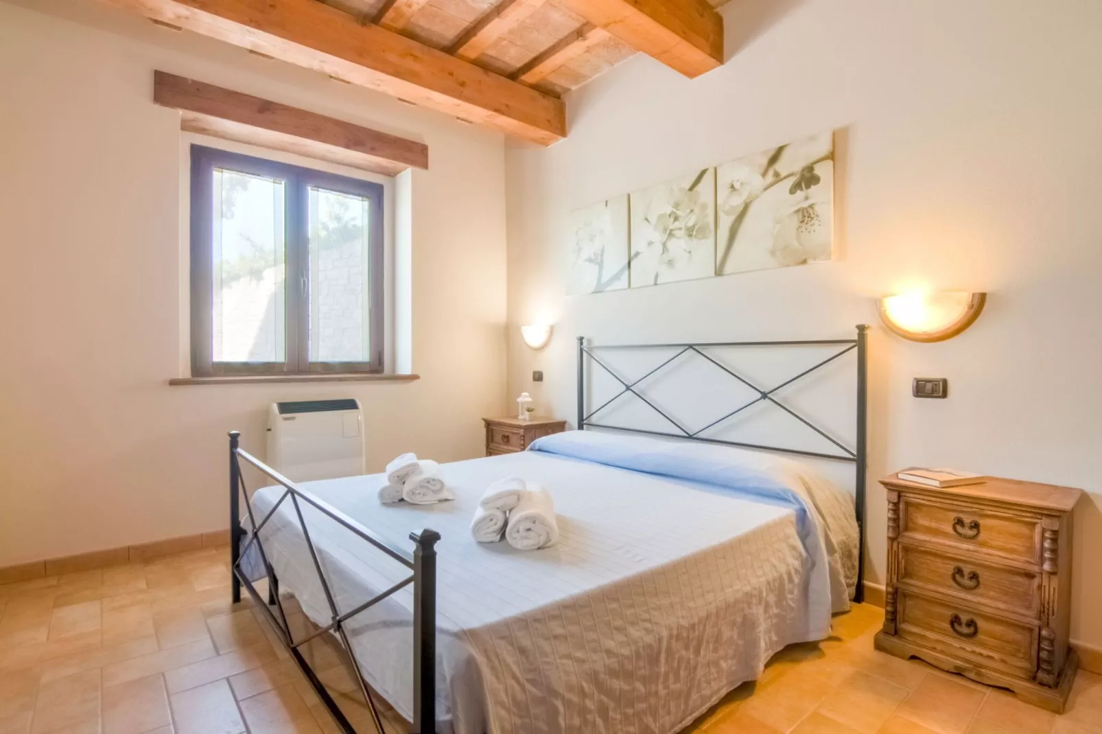 Amarena-Bedroom