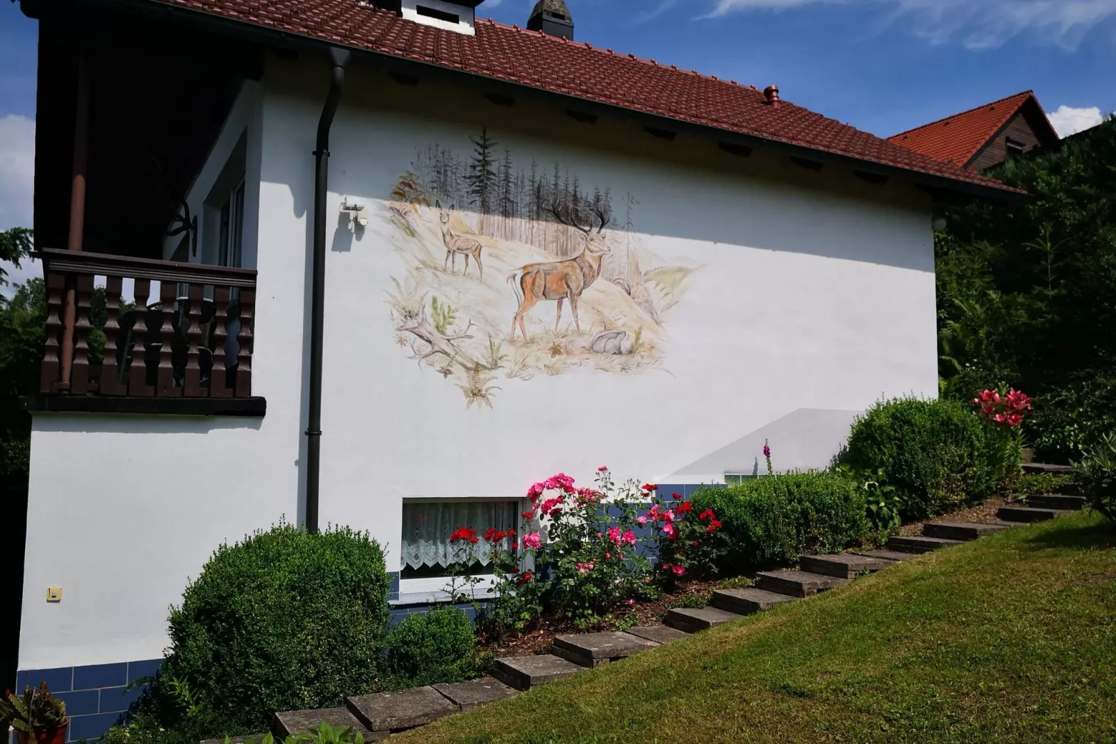 Hinternah-Exterior summer