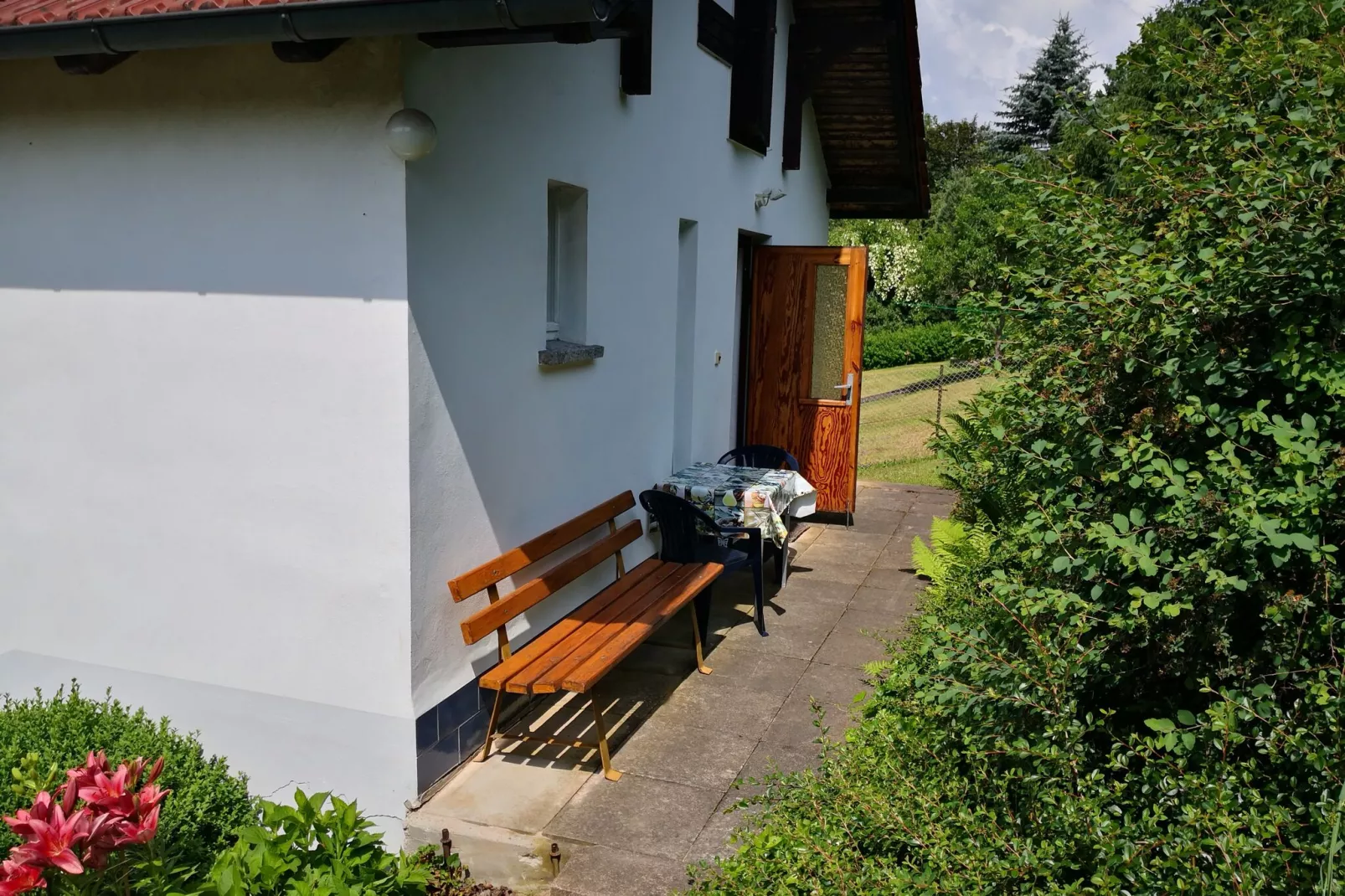 Hinternah-Exterior summer