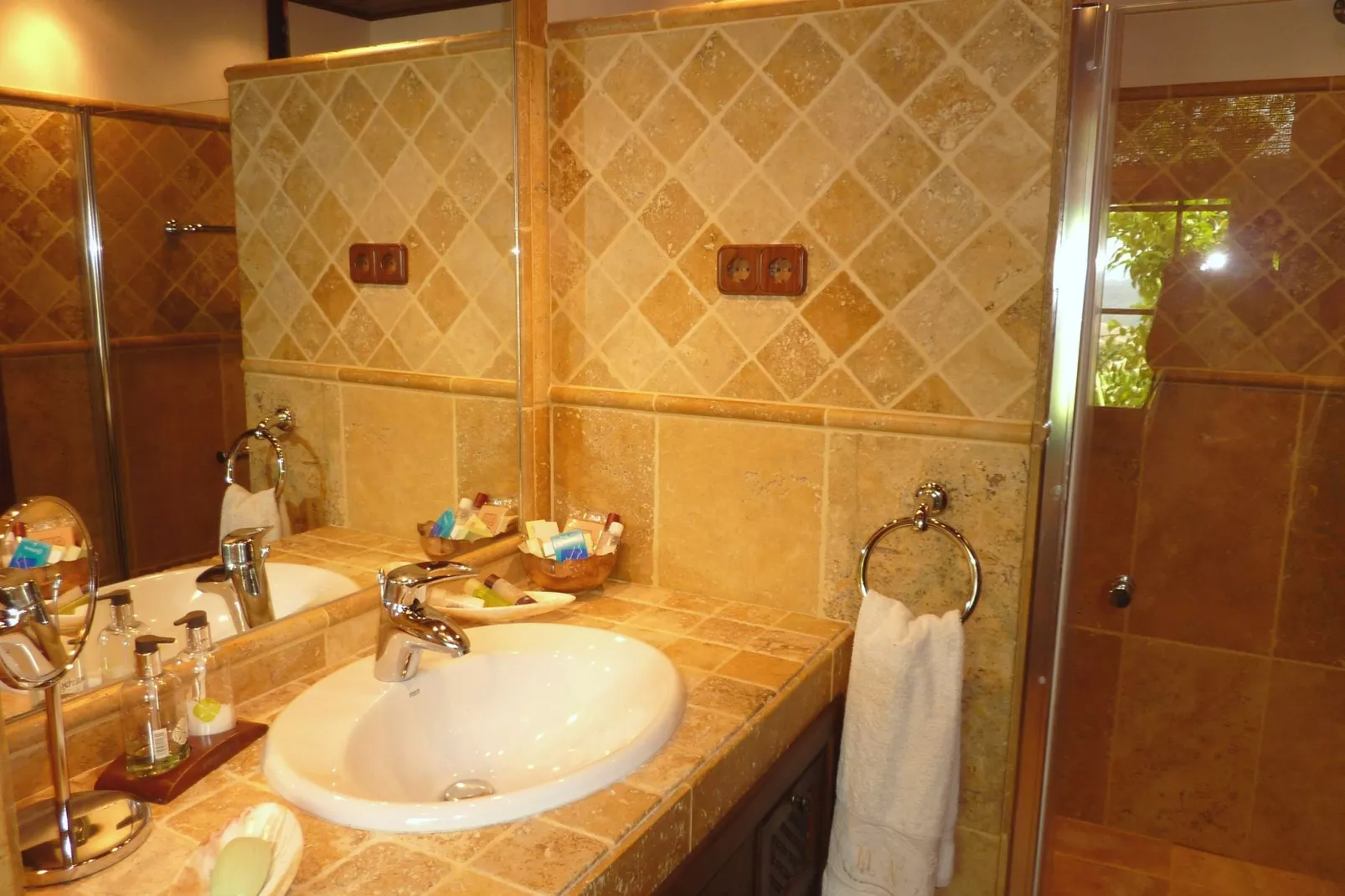 Villa Los Chaparros-Badezimmer