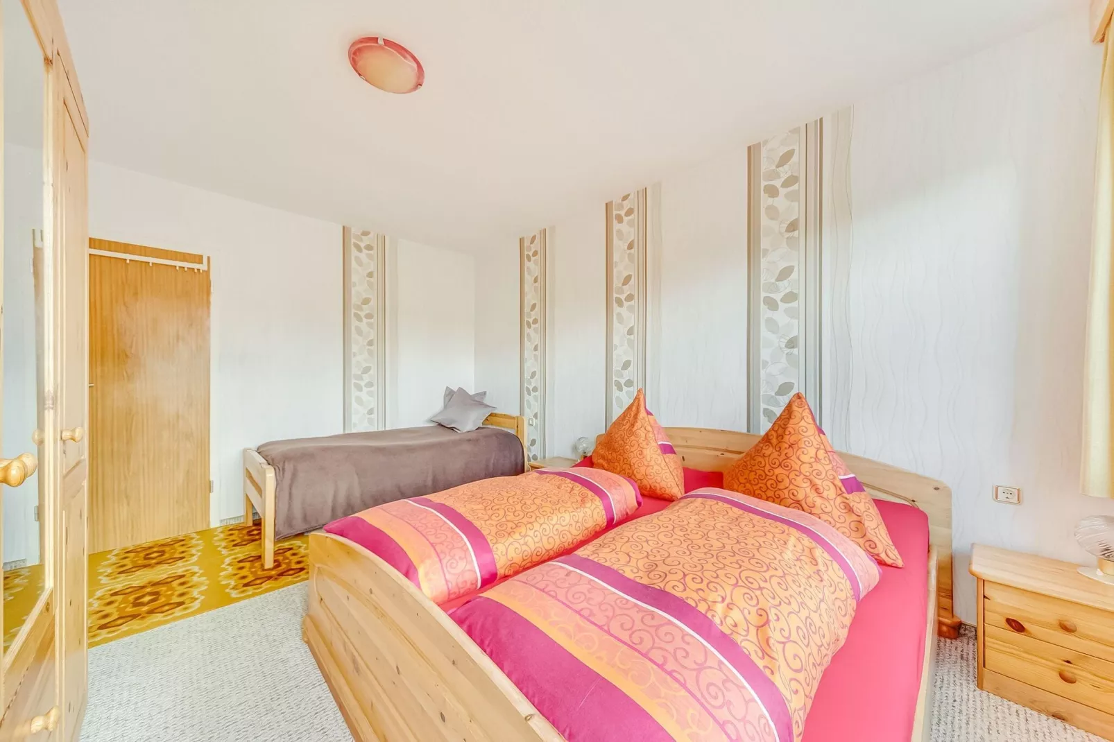 Hinternah-Bedroom