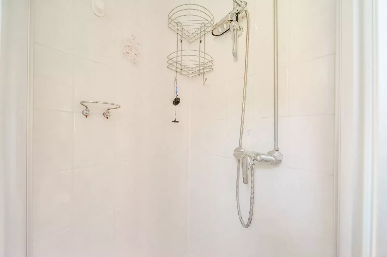Hinternah-Bathroom