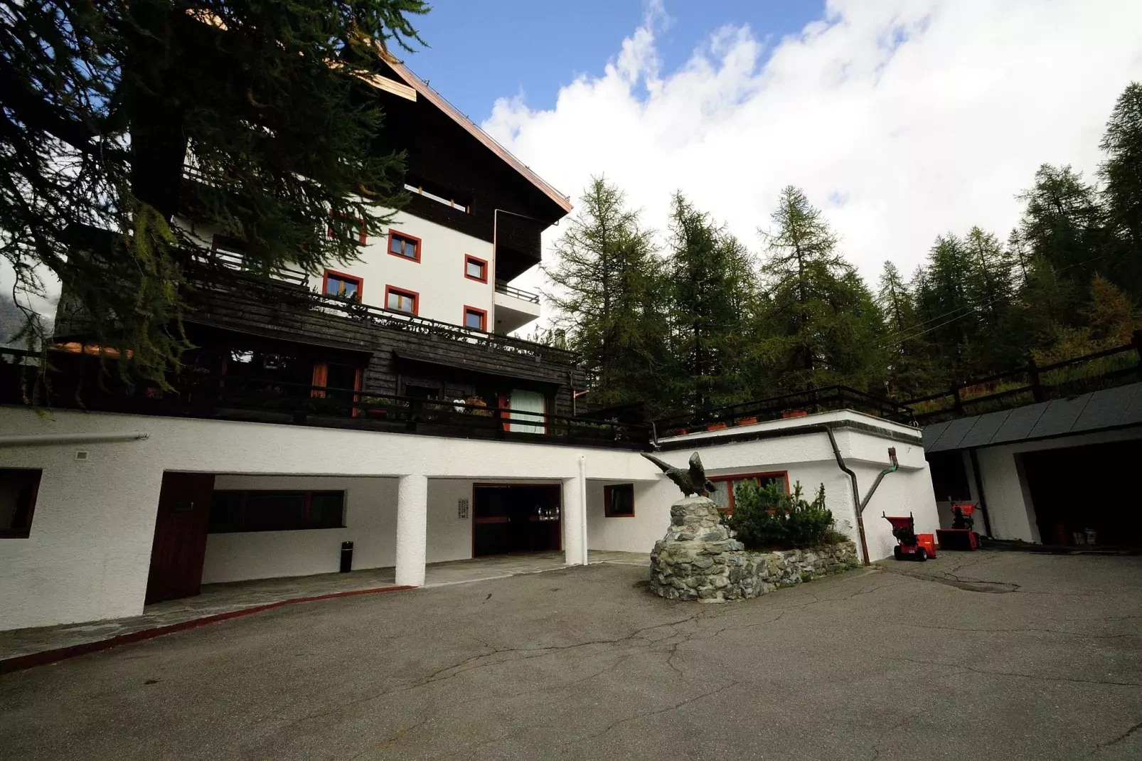 Residenza Cervinia 2P-Exterior summer