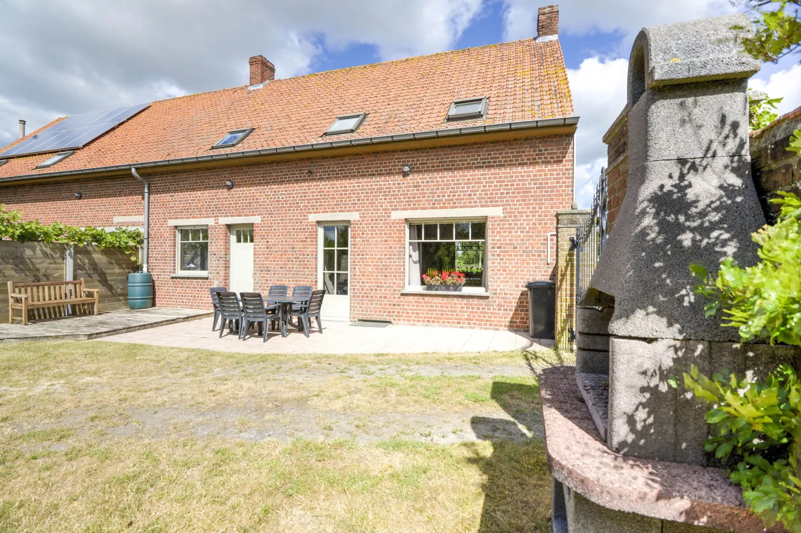 Fleternahoeve-Exterior summer