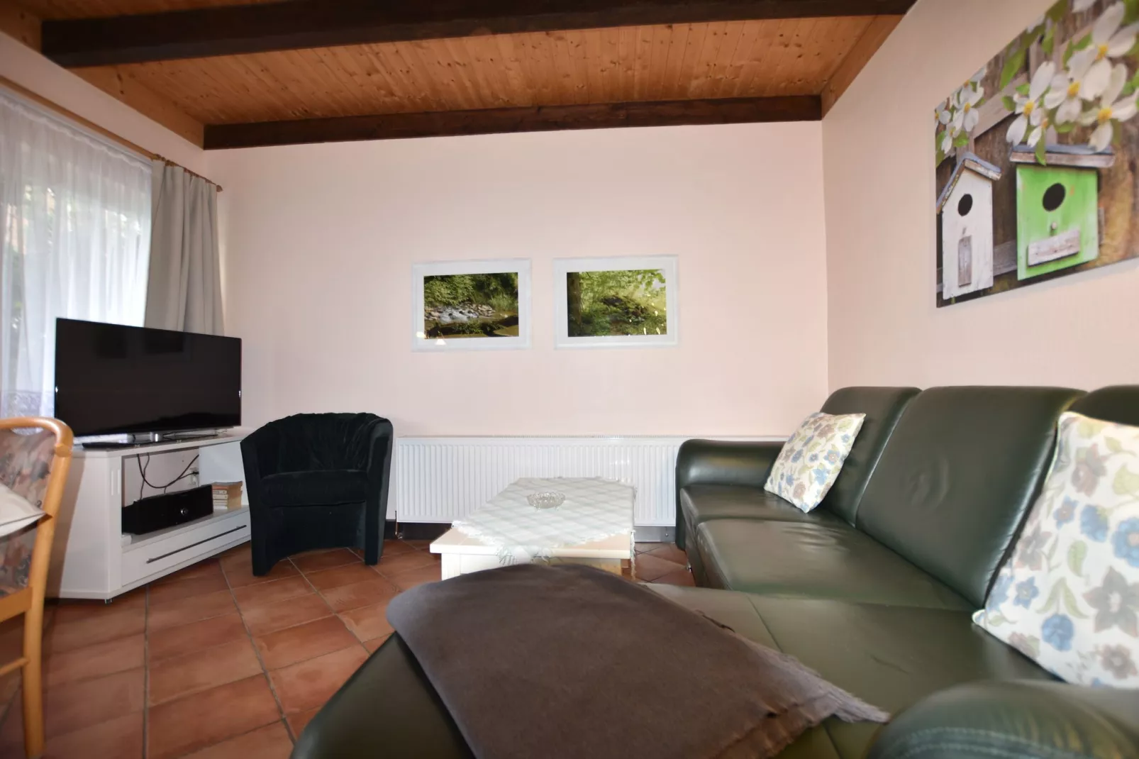 Am Hellbachtal 1&2-Living room