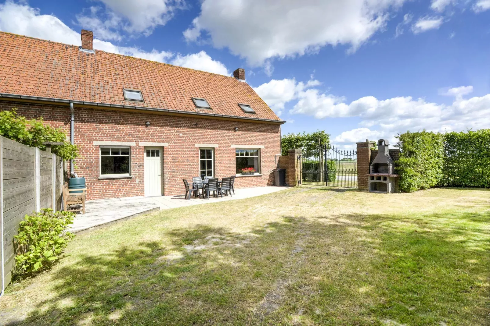 Fleternahoeve-Exterior summer