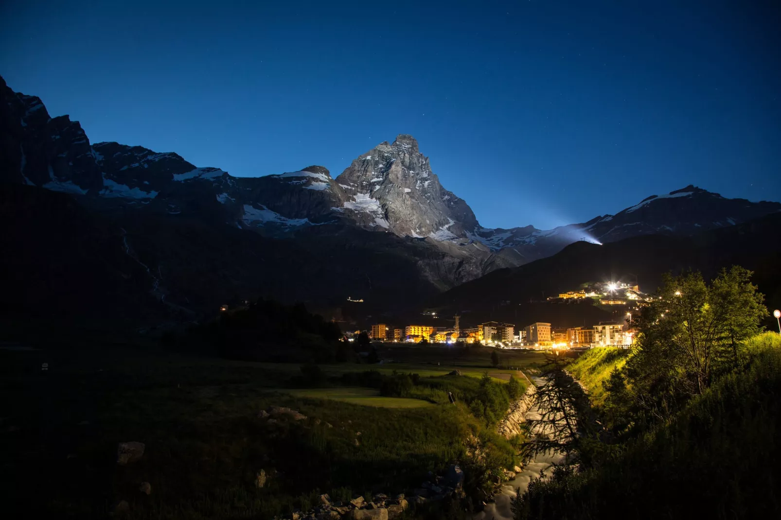 Residenza Cervinia 2P-Areas summer 5km