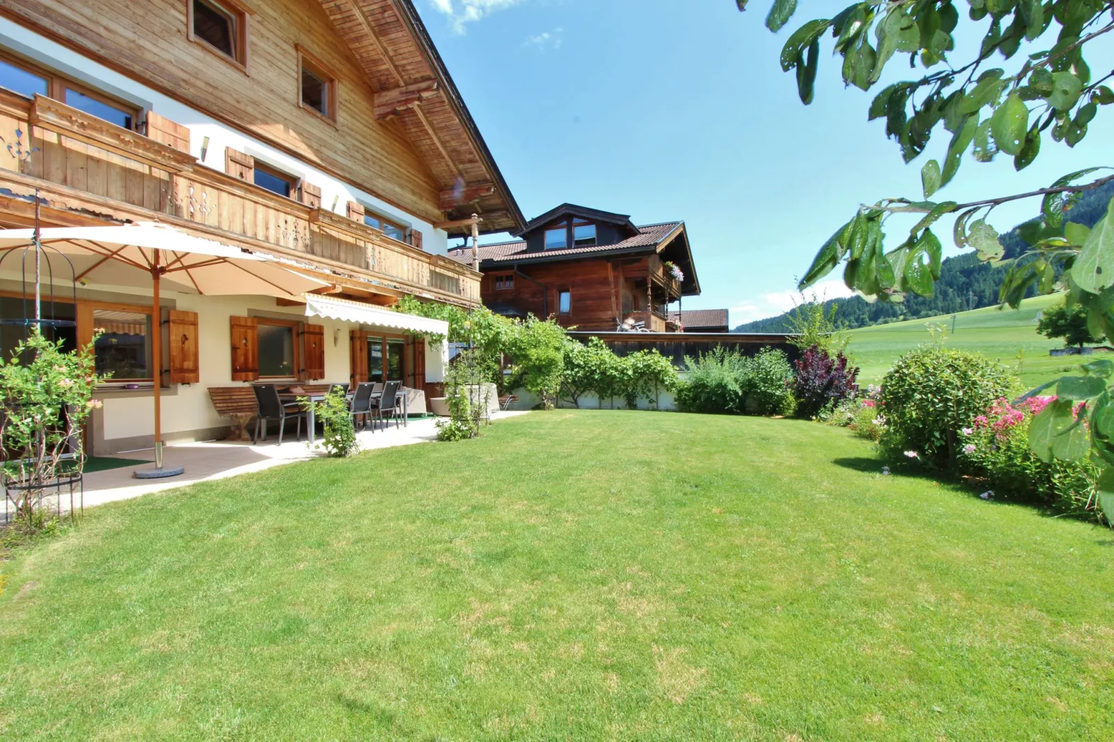 Chalet Kaiserliebe II-Gardens summer