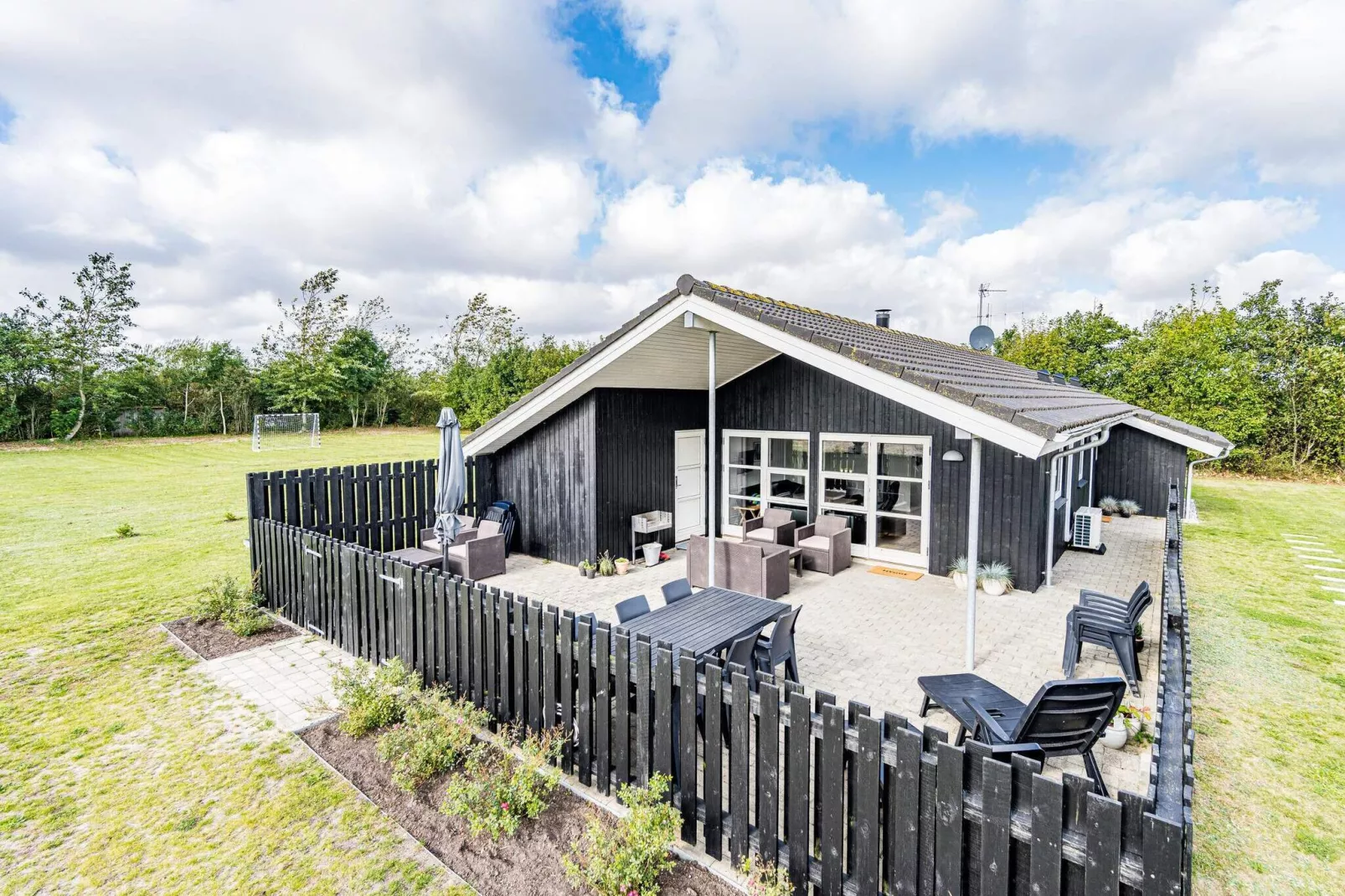 6 person holiday home in Tarm