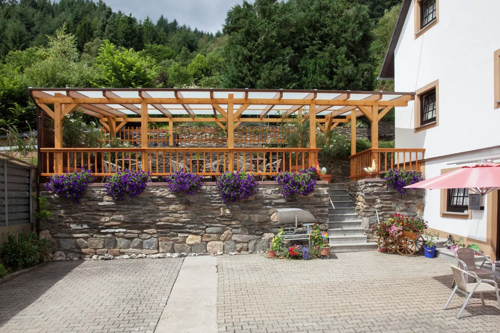 Sonne-Terrace balcony