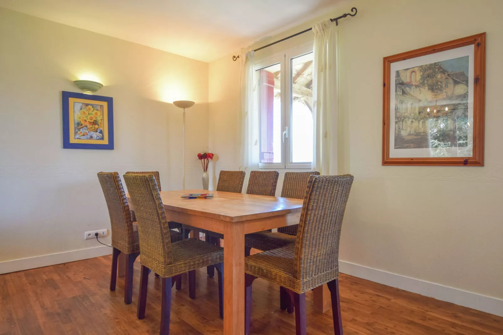 Maison Failte-Dining room