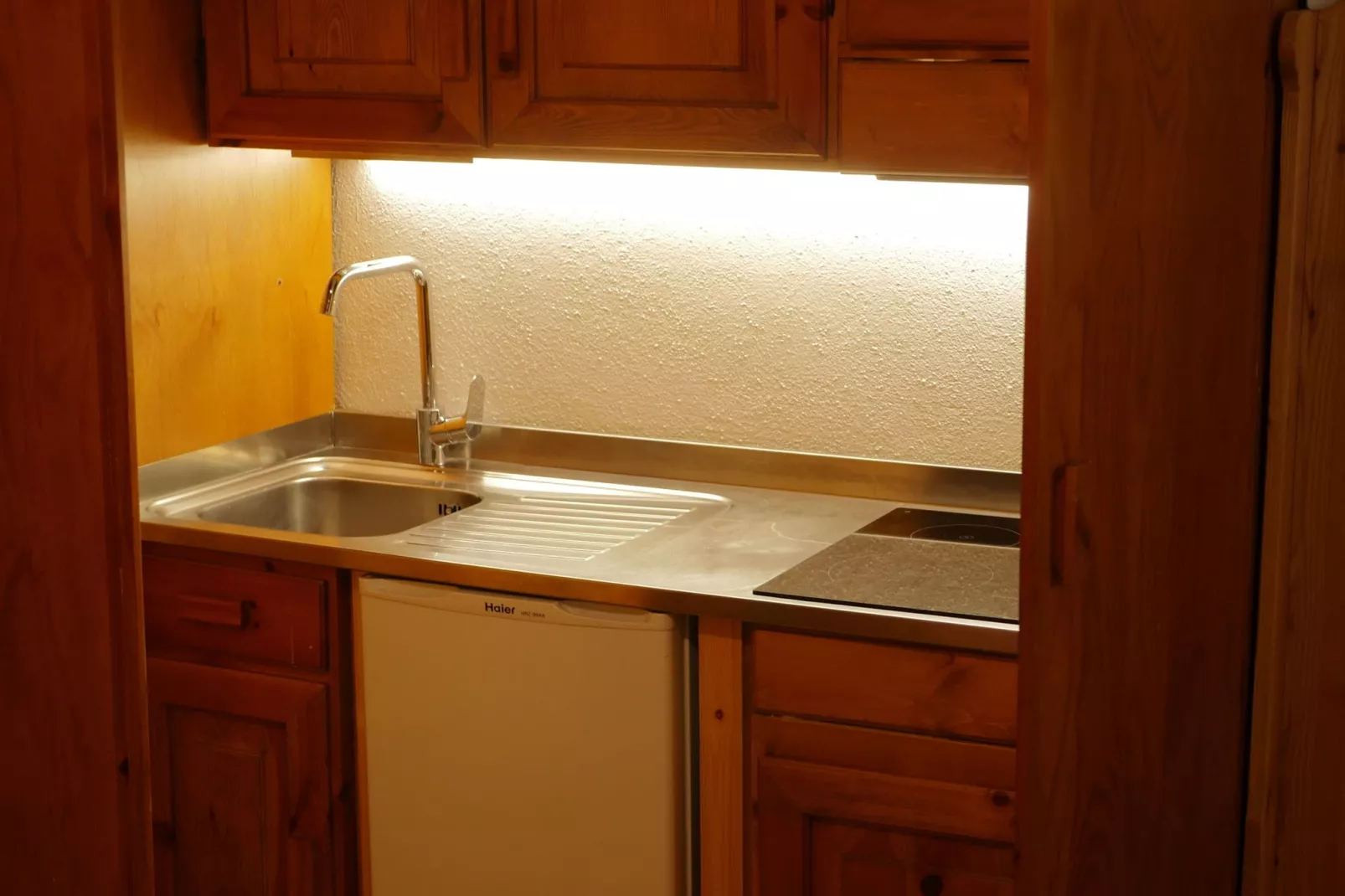 Residenza Cervinia Bilo Sei-Kitchen