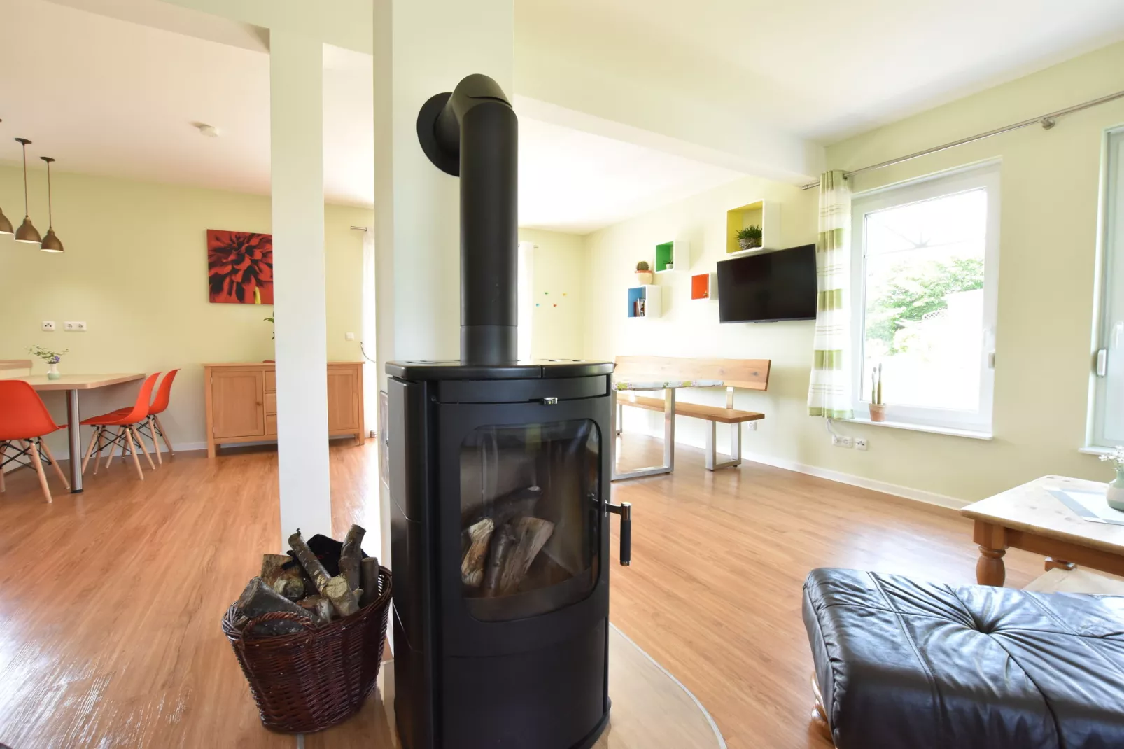 Ferienhaus nahe Insel Poel mit Kamin Terrasse und Garten-Living room