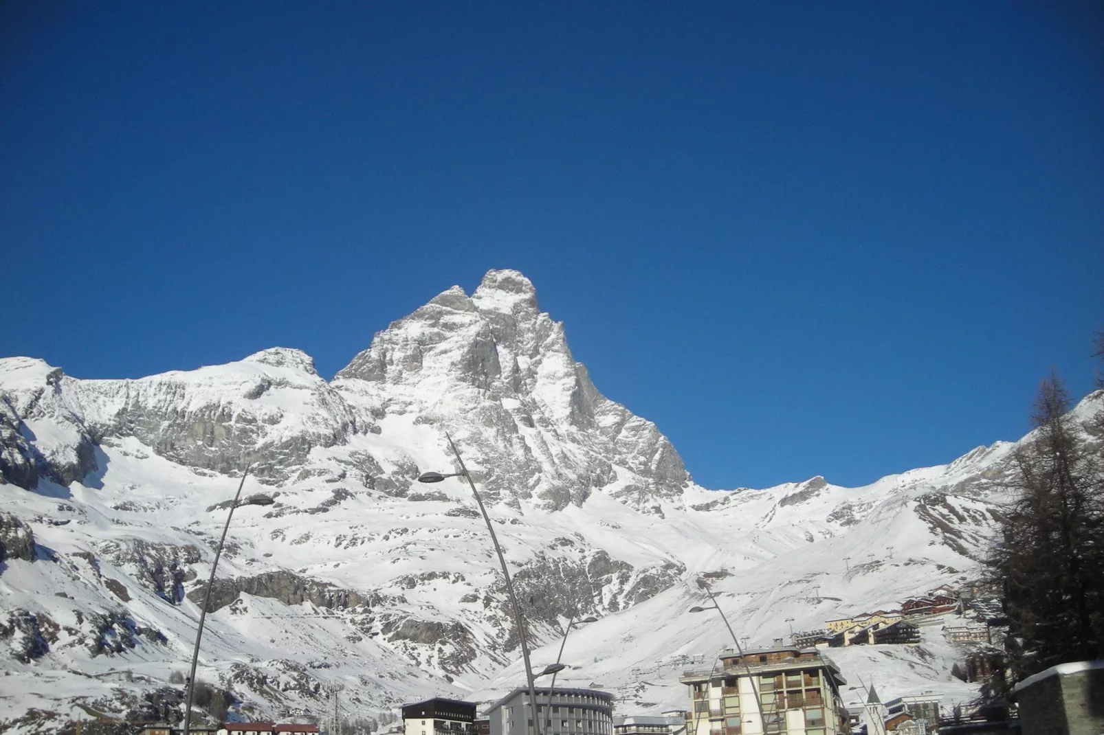 Residenza Cervinia Bilo Sei-Area winter 1km