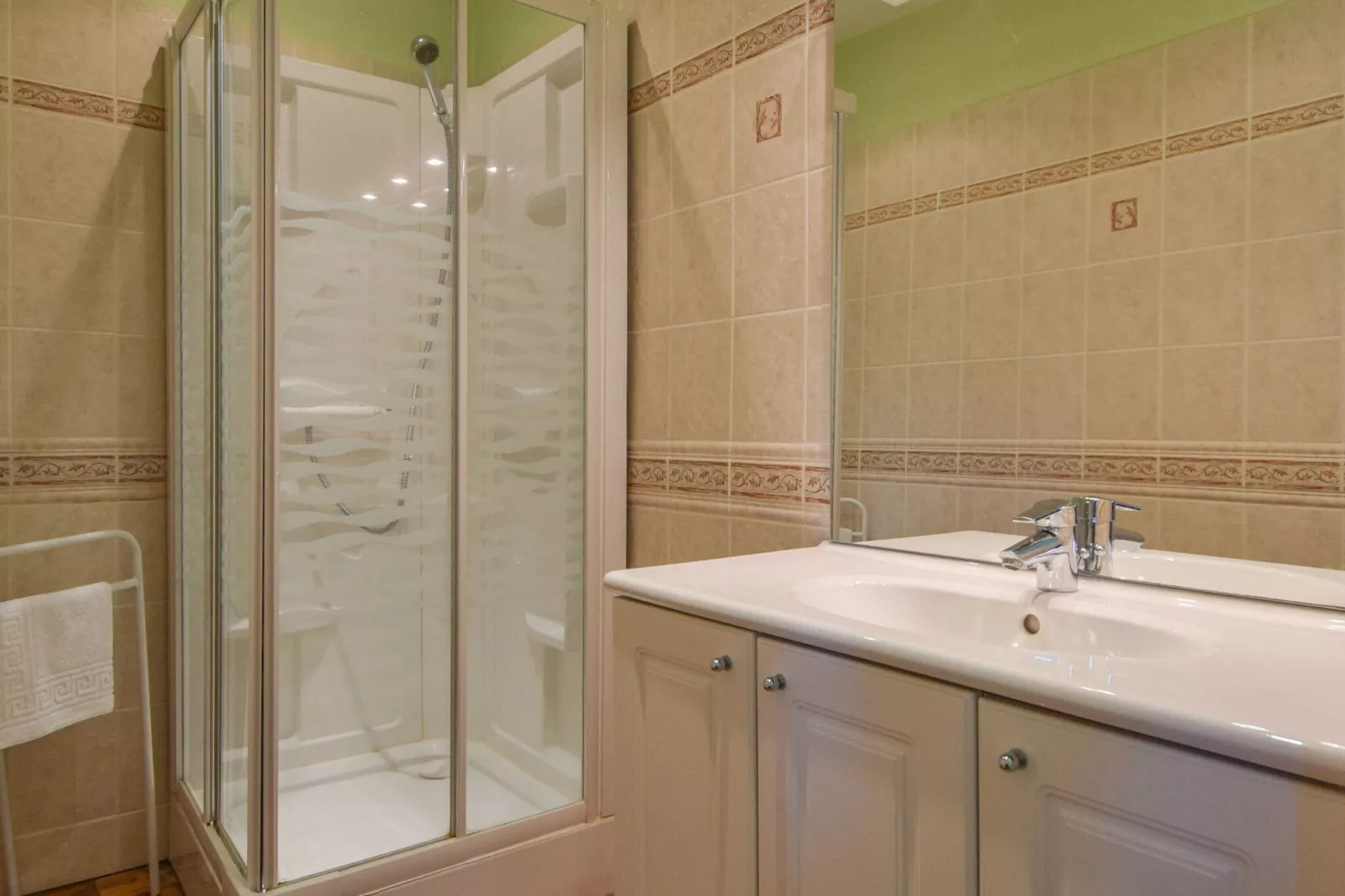 Maison Failte-Bathroom