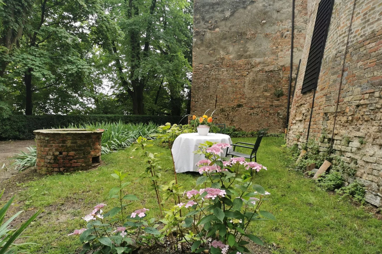 Castello di Robella-Gardens summer