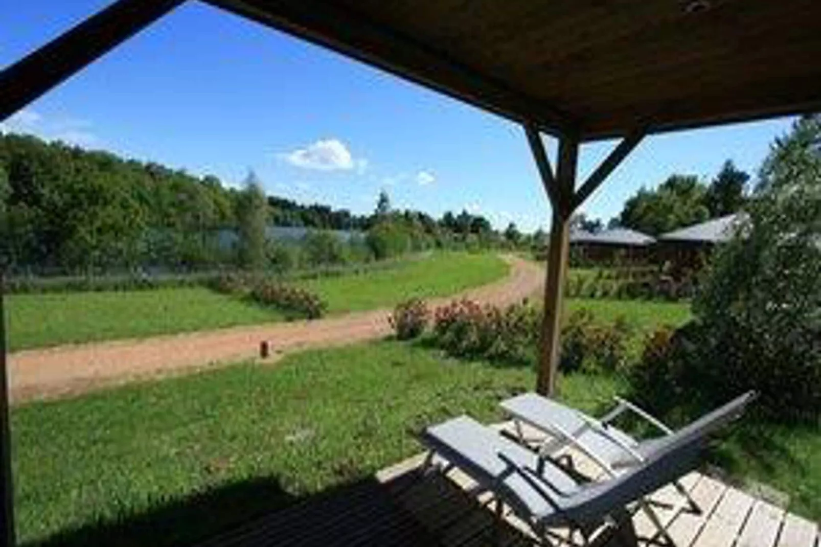Le Domaine des Monédières-Terrasse/Balkon