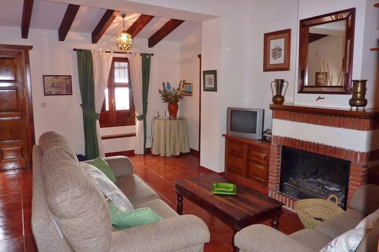 El Trigal-Living room