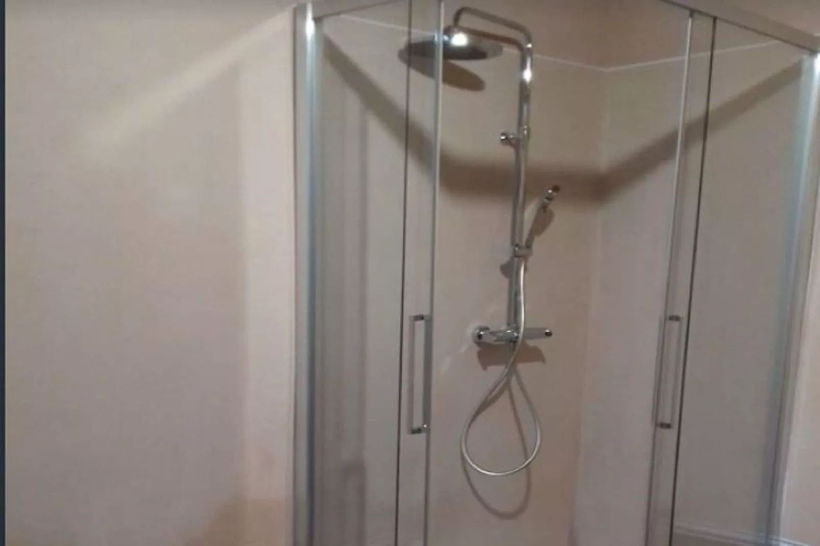 Castello di Robella-Bathroom