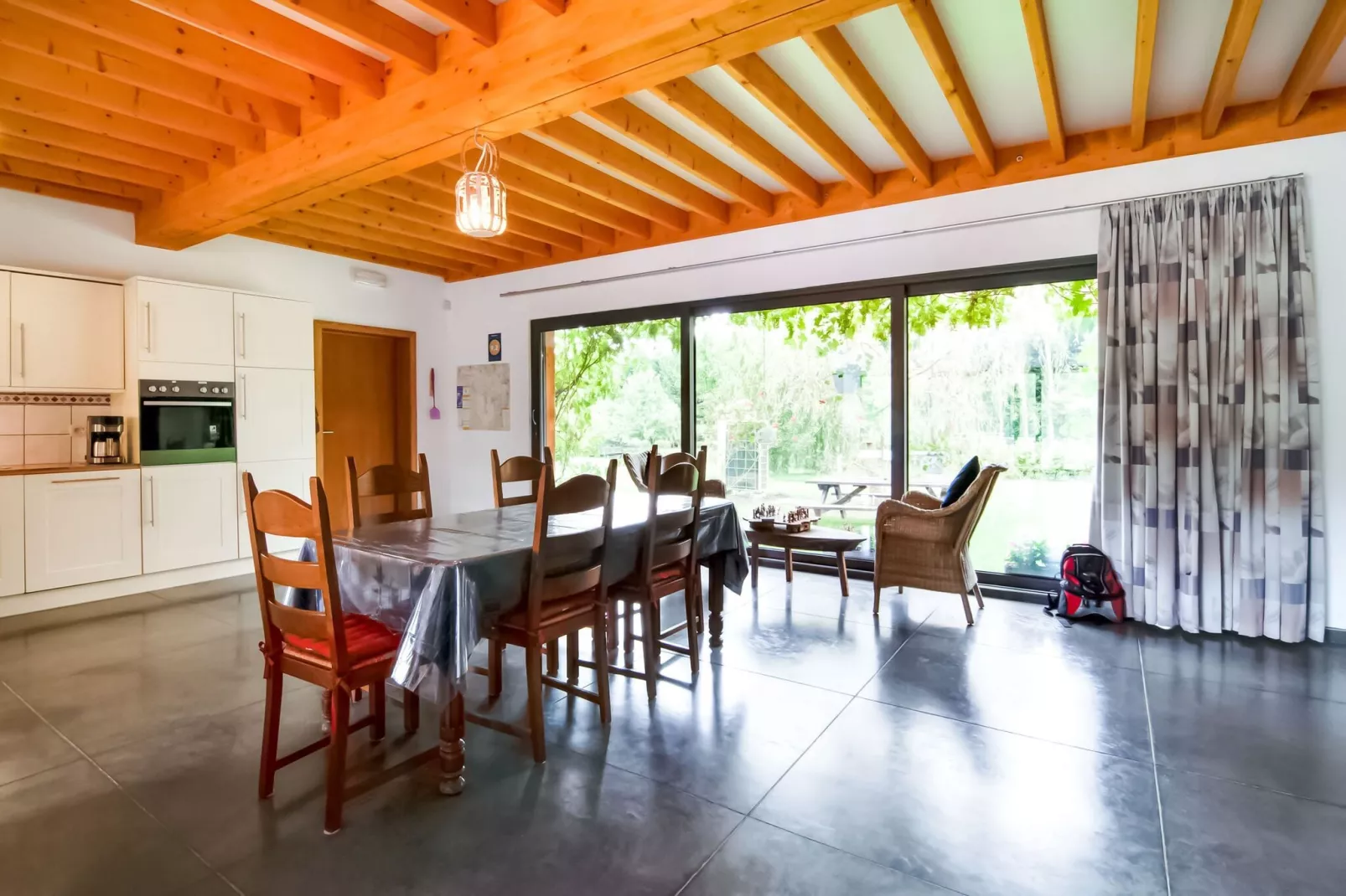 Le Gîte du Lac Privé-Salle à manger