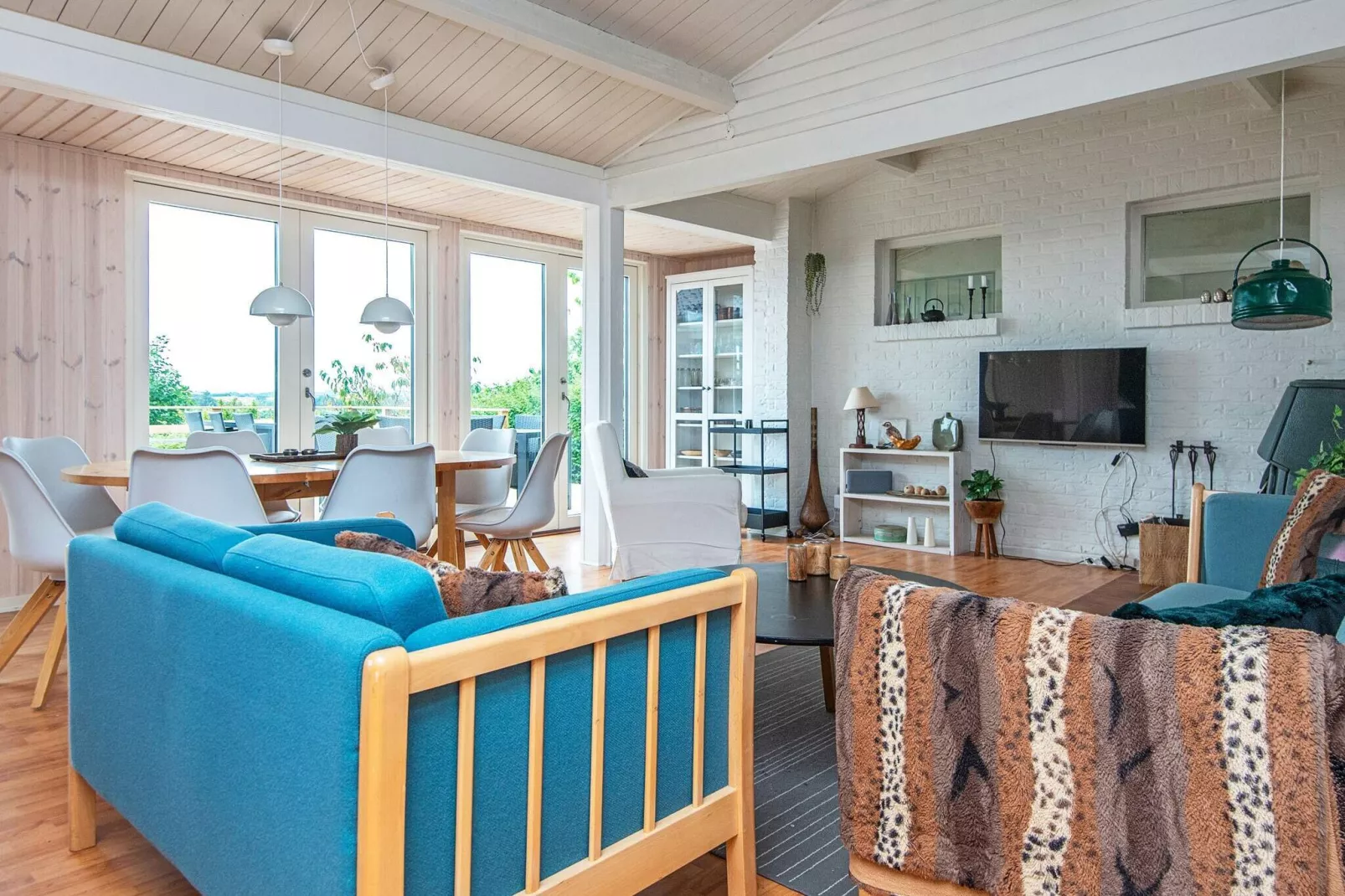 6 person holiday home in Ebeltoft