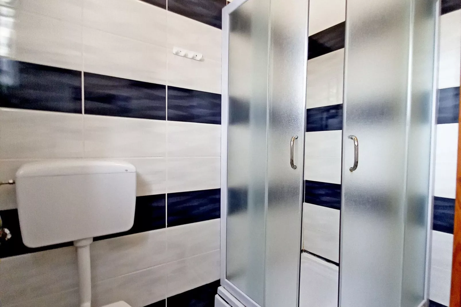 Oliva-Bathroom
