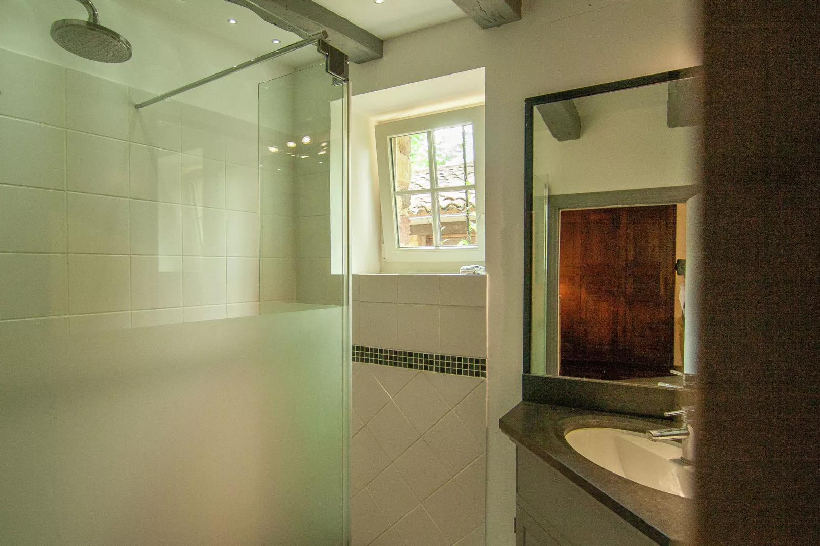 Circaud-Bathroom