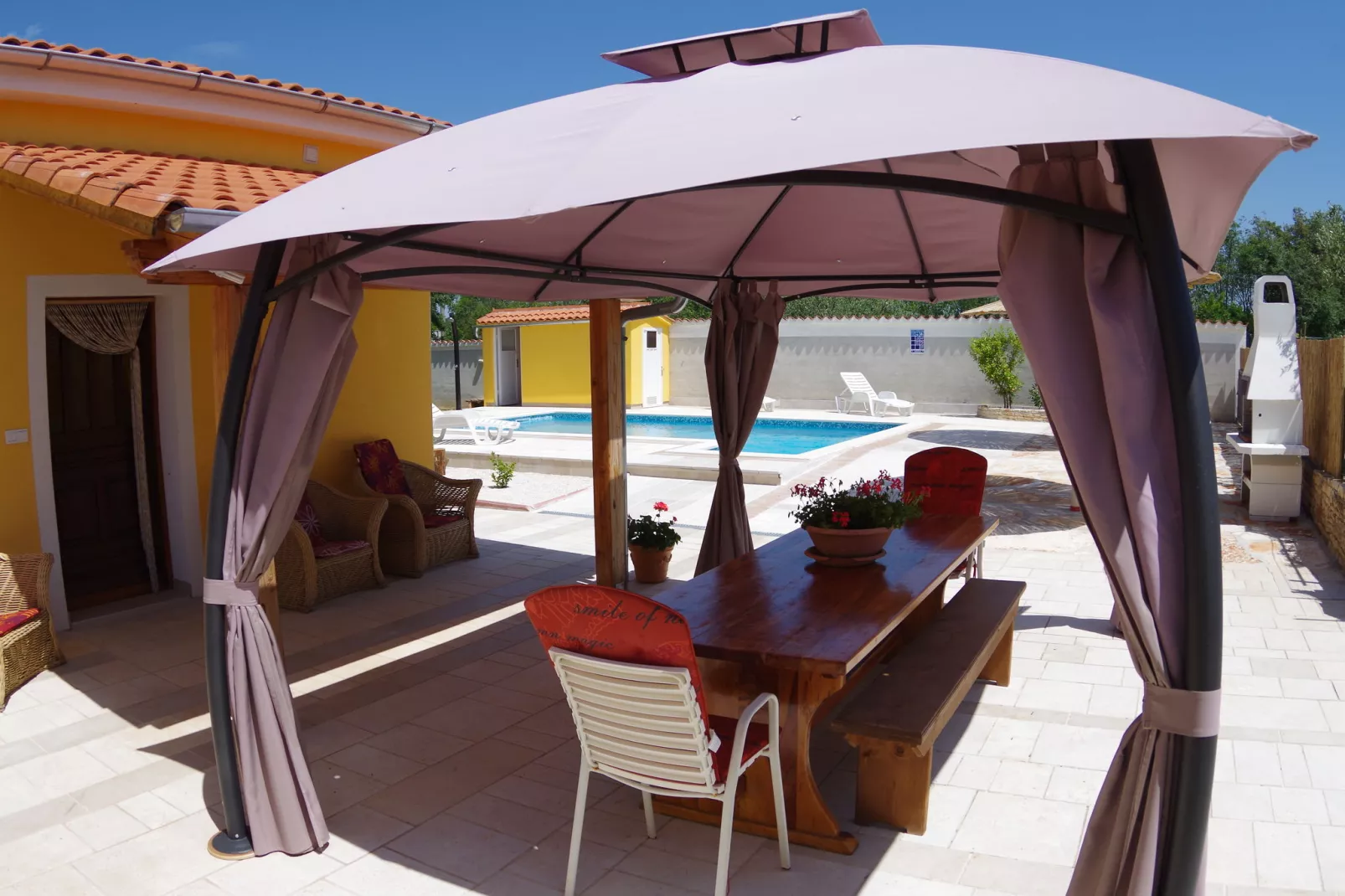 Oliva-Terrace balcony
