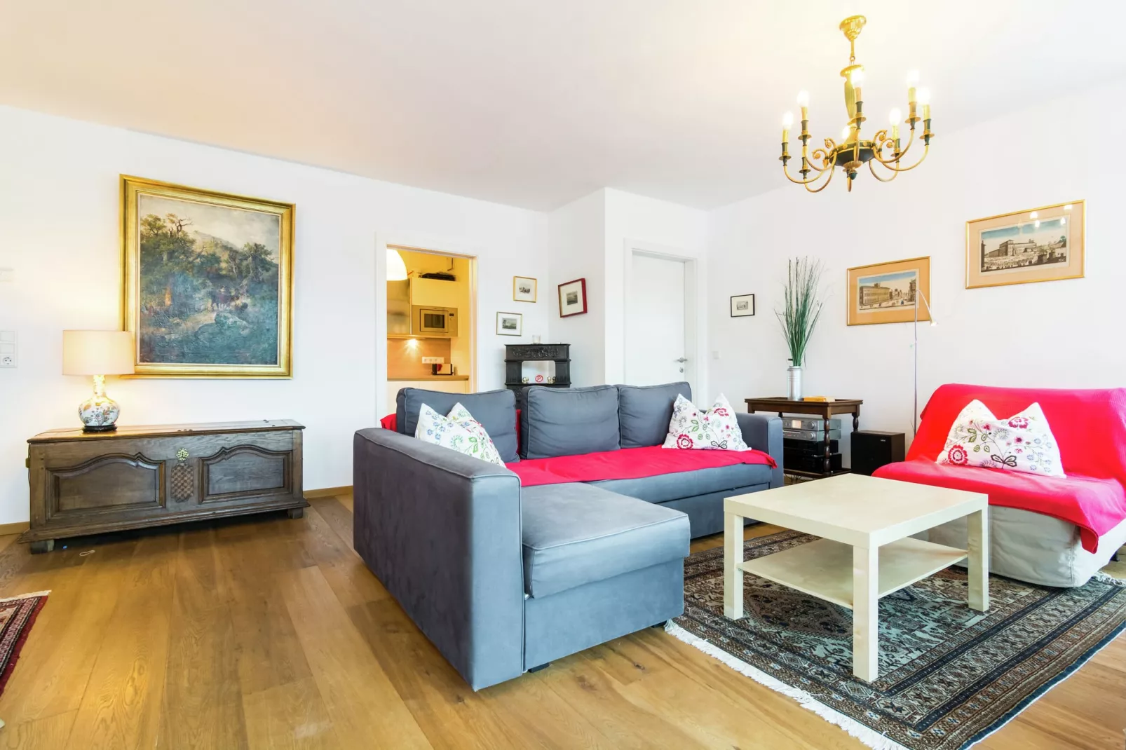 Hochzint-Living room