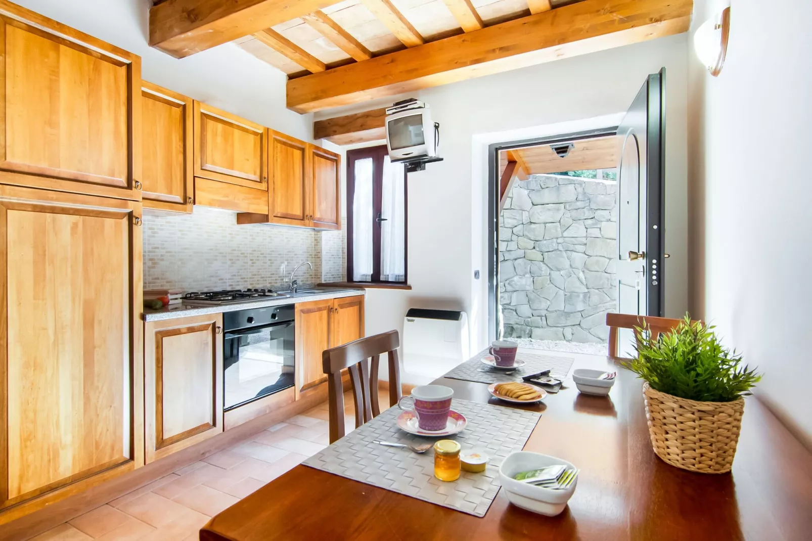 Bianchello-Kitchen