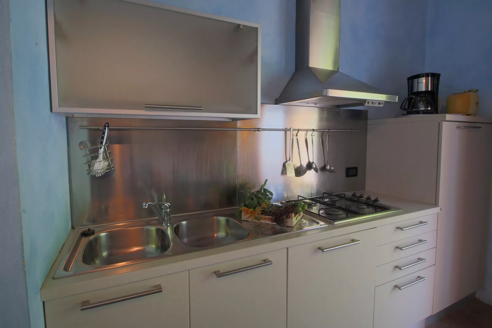 Podere Pulicciano Cantina-Kitchen