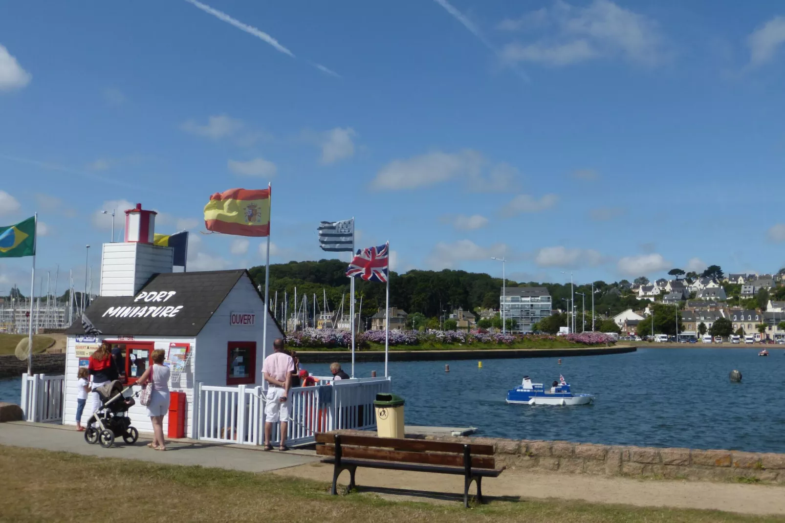 Holiday home Perros-Guirec-Areas within 5km in summer