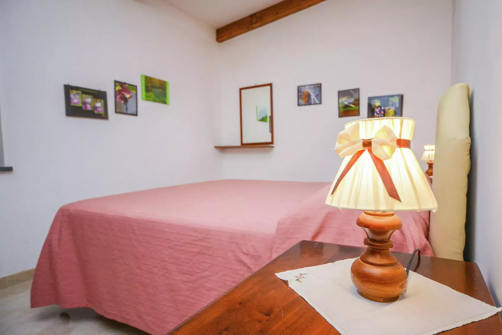 Edera-Bedroom