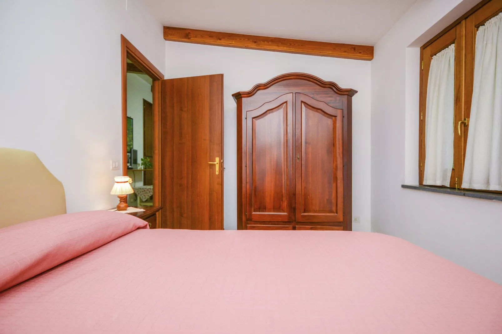 Edera-Bedroom