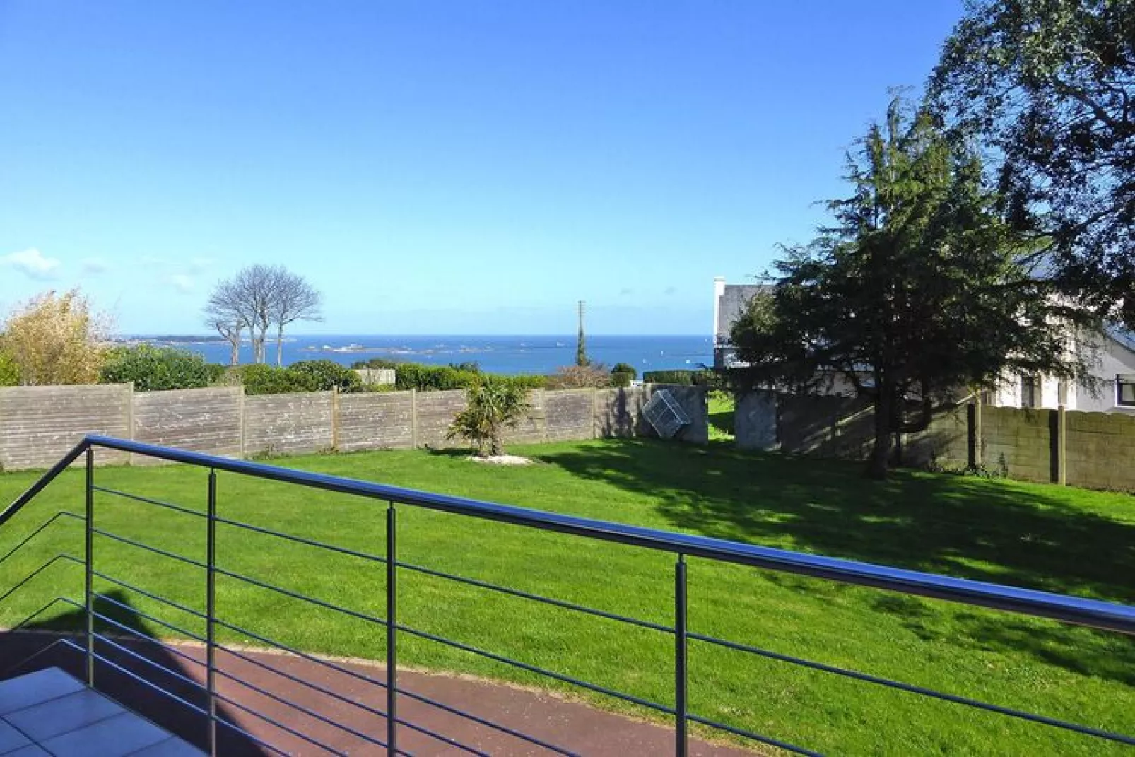 Holiday home Ploubazlanec-View summer