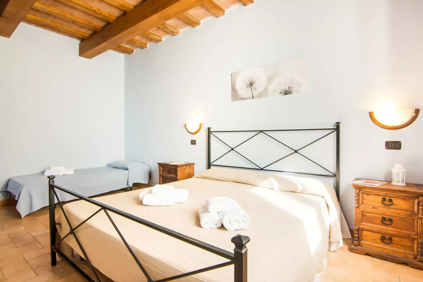 Tartufo-Bedroom