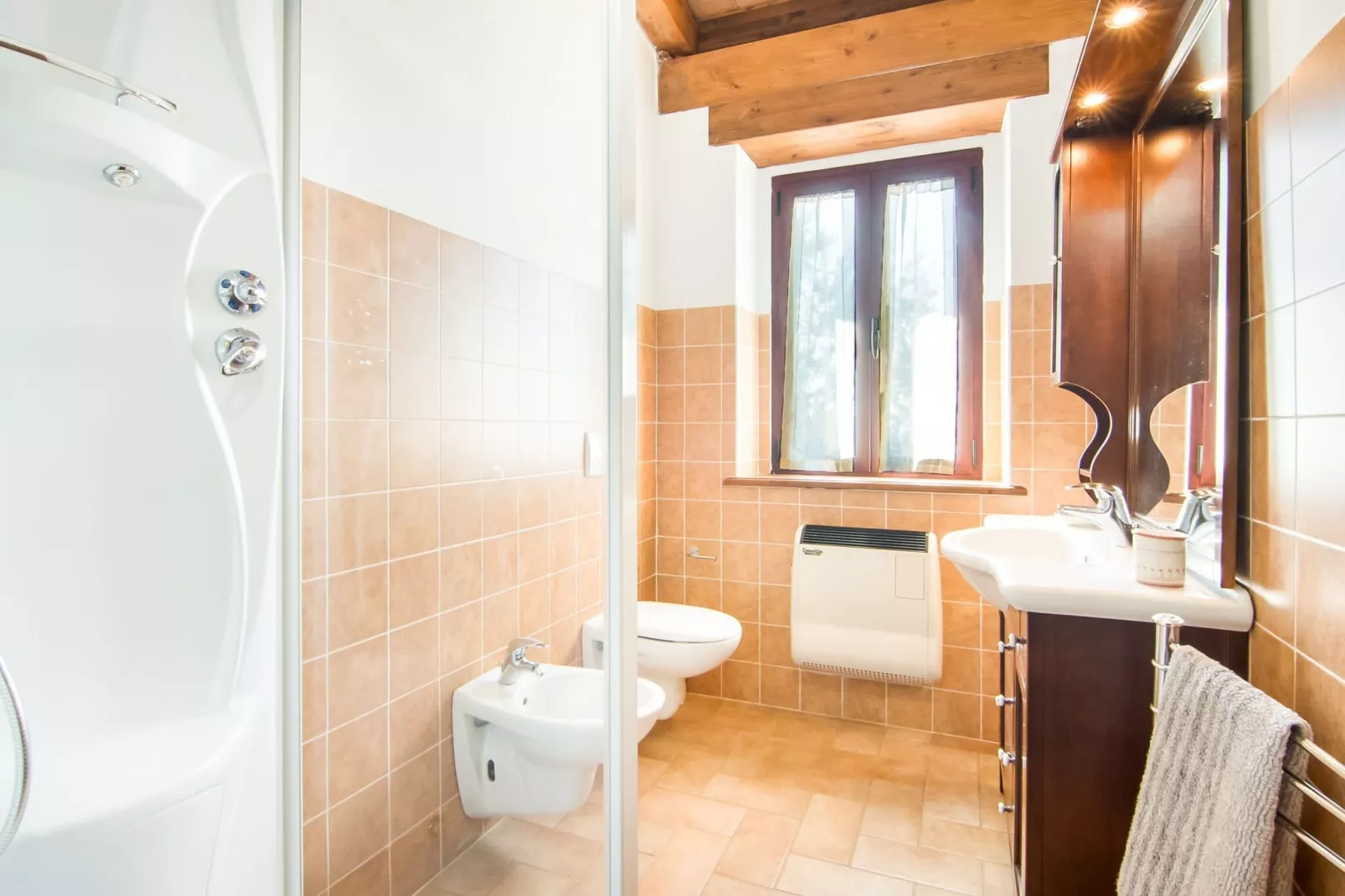 Tartufo-Bathroom