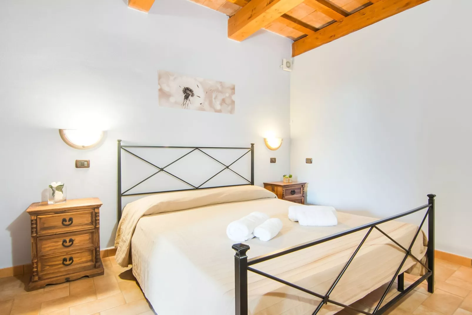 Tartufo-Bedroom