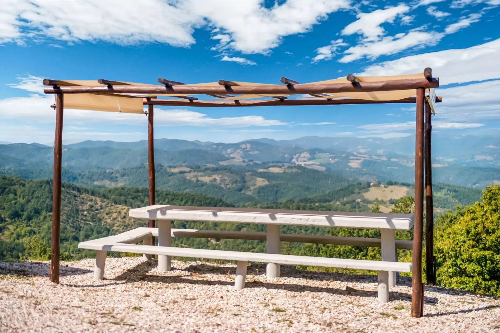 Tartufo-View summer