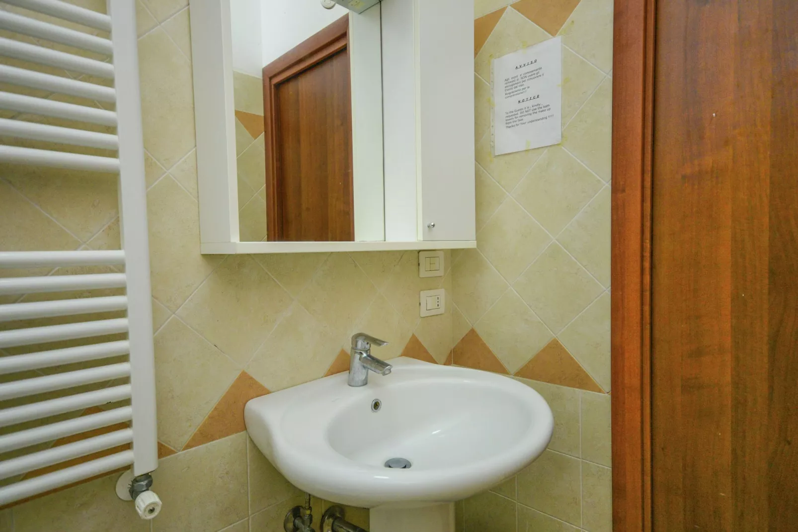Nunziatina-Bathroom