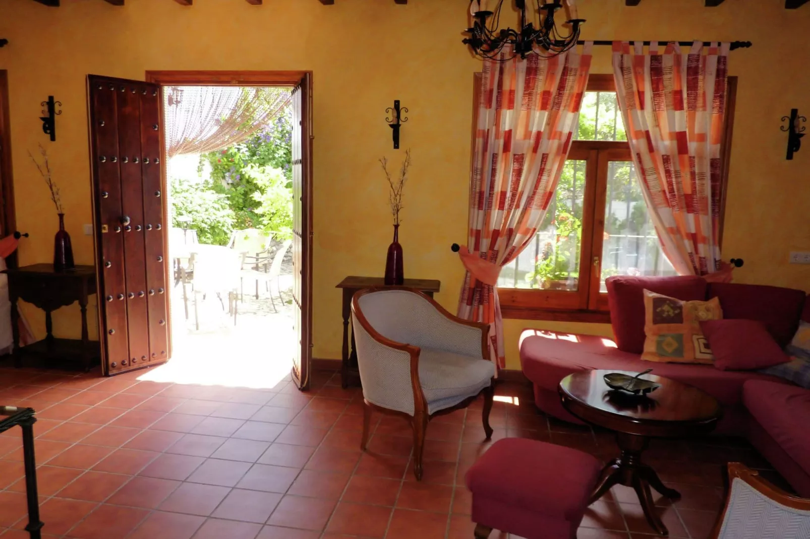 Casa Almendro-Living room