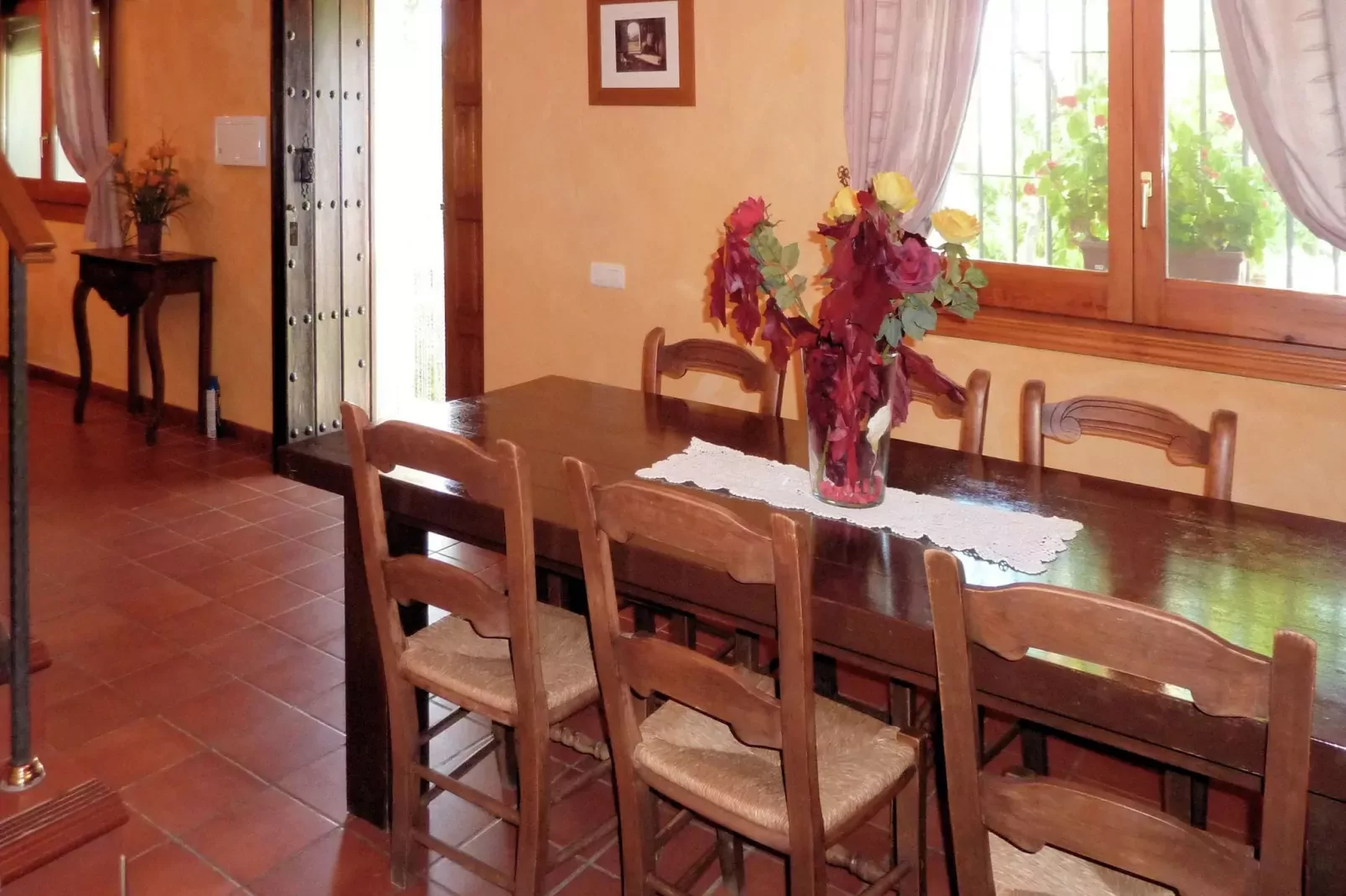Casa Almendro-Dining room
