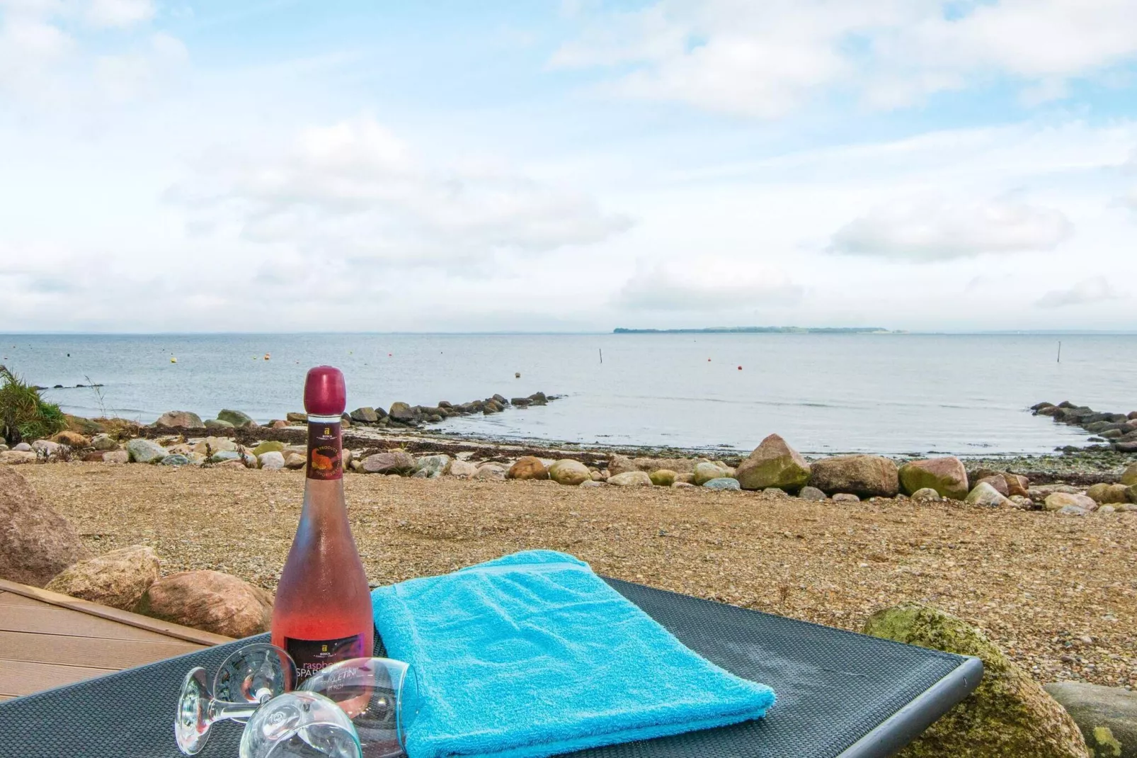 Panoramic Beach Retreat-By Traum-Water view